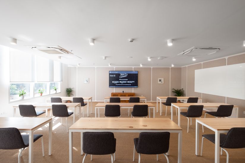 WeWork Krishe Emerald